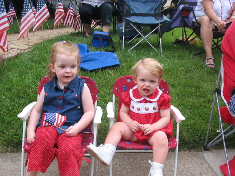2005_07_4 Curtis Girls at the parade.jpg
